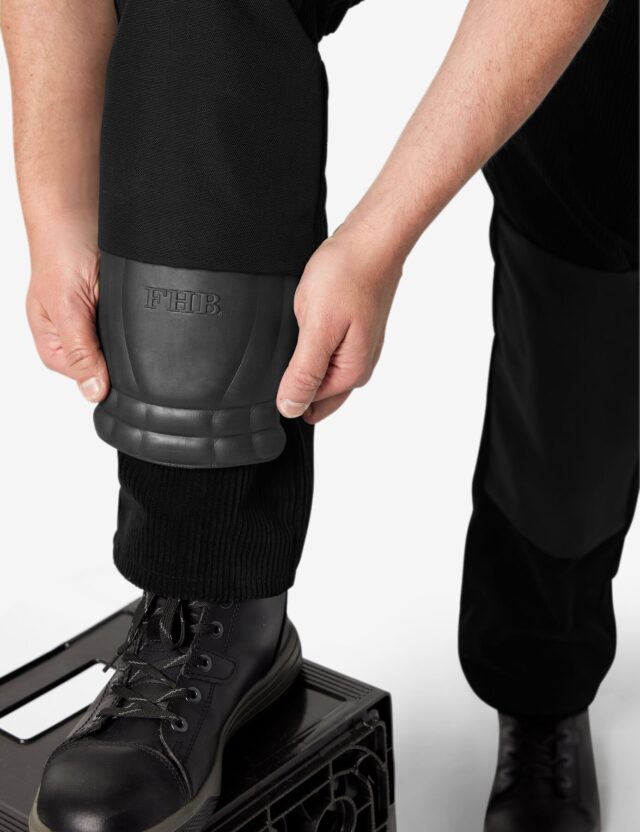 FHB ULRICH Zunfthose Trenkercord, schwarz